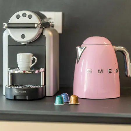 Duomo A 15 Min - Elegante In Zona Isola Lejlighed *