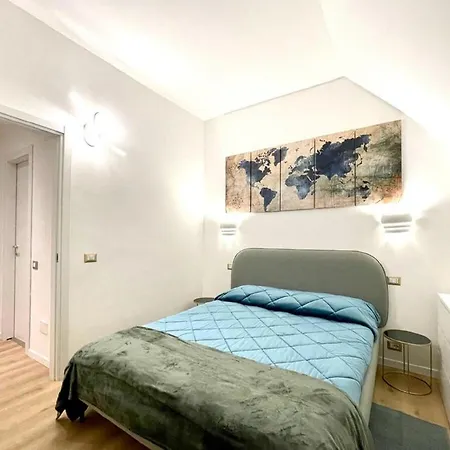 Cozy On An Upper Floor Near Missori And Vetra Metro Station Apartmán