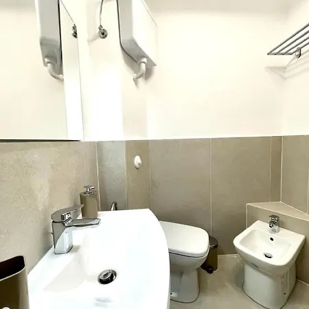 Apartmán Cozy On An Upper Floor Near Missori And Vetra Metro Station