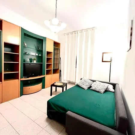Three-room 2 Bedrooms With Balcony 2 Min From Apartament