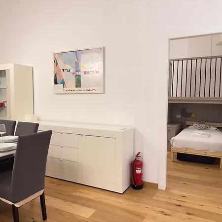 Apartmán 5 Walk From Porta Venezia Station, With 2 Bedrooms Milán