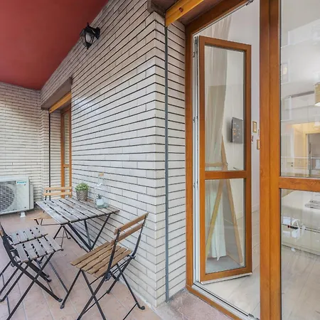 아파트 4 Min To Metro - 8 Min To Lin Airport - Area *