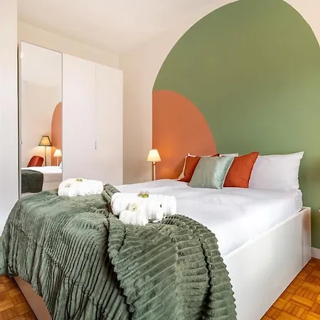 S&m Apartments- Urban Stripes 2 Bedrooms Near Underground M2 And Navigli Apartamento