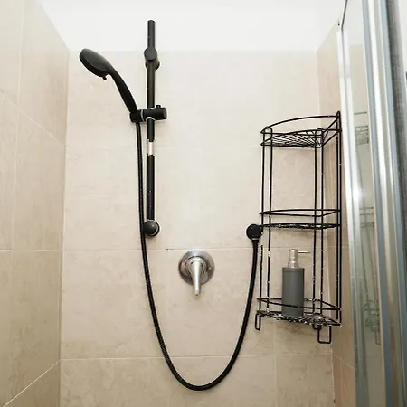 Casaportavenezia - 5 Min M1 And M3 Milán