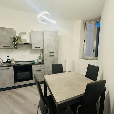 Nupa Living In Via Marghera شقة