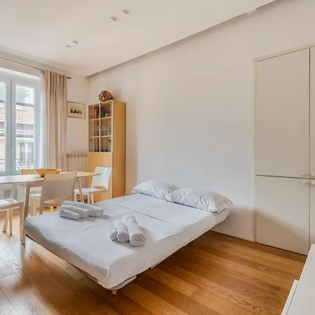 Porta Venezia Charme-2km From Centrale-15' Airport Milano