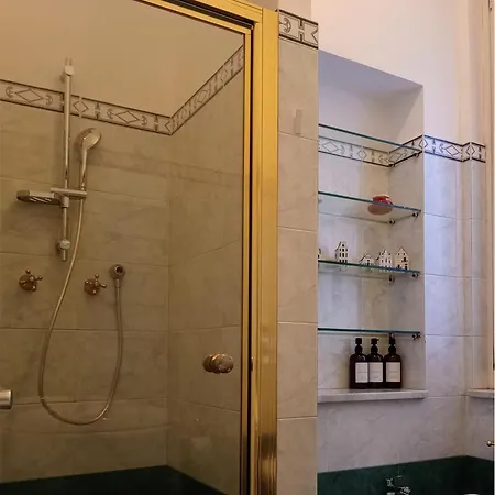 Casa Ferretti - Corso Garibaldi * ميلان