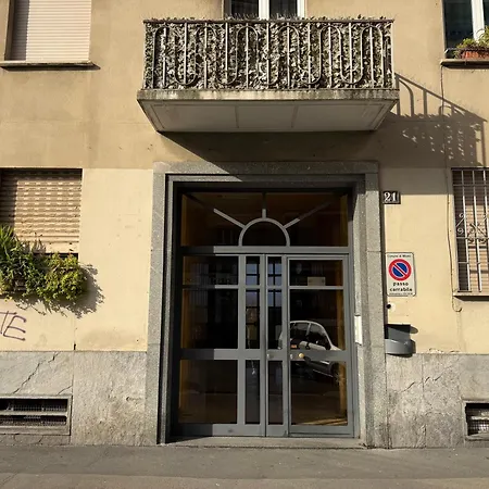 Lumiere Bloom Apartment Mailand