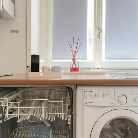 The Boutique - Repubblica - Porta Nuova - Station *