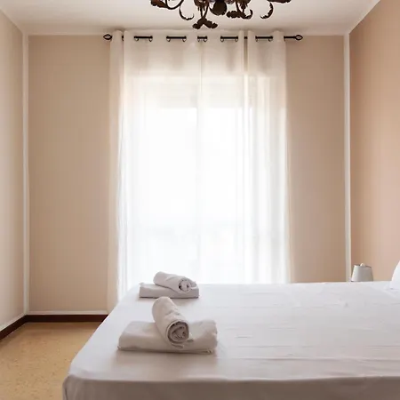 Casa Venezian アパート