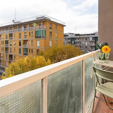 S&m Apartments- Urban Stripes 2 Bedrooms Near Underground M2 And Navigli *