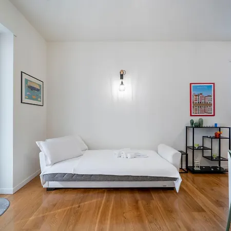 Elegant And Modern In * Milano