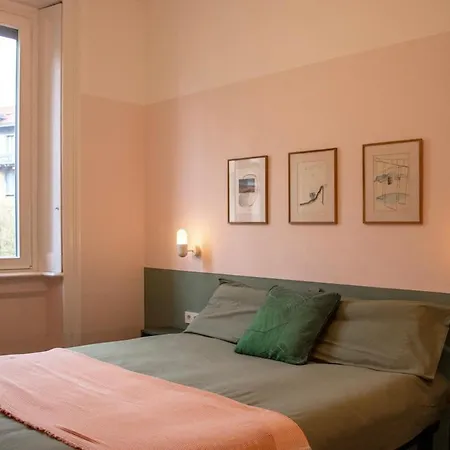 Spacious, Bright Flat With 2 1 Double Bedrooms