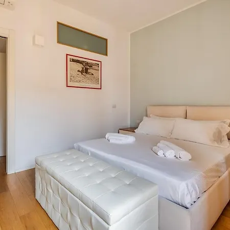 Porta Venezia Charme-2km From Centrale-15' Airport