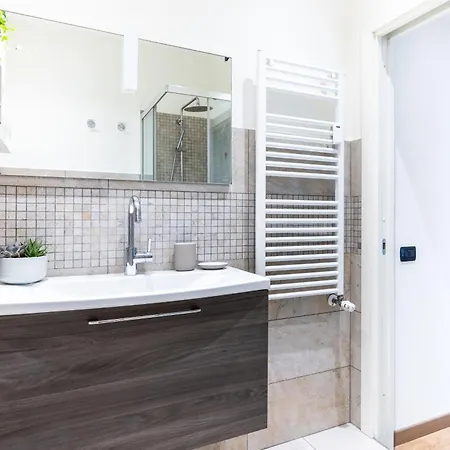 A 300m Dalla Metro Nel Cuore Di Con Wifi Apartamento *