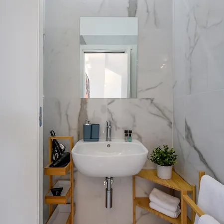 Апартаменты Novara, 6 - Attic With Style Милан