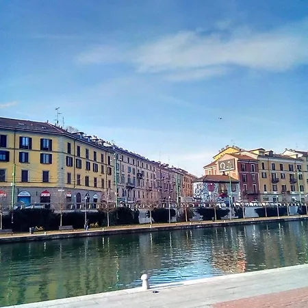 Iron Bridge Navigli Location M2 Милан