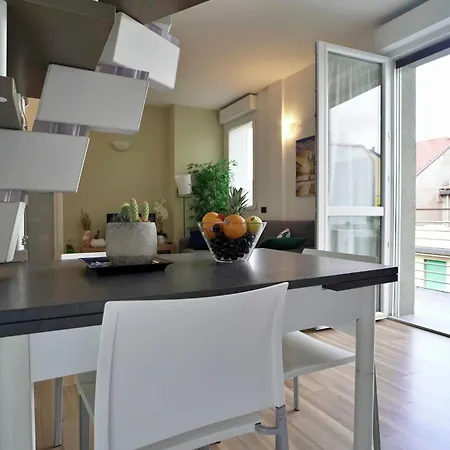 Daire Palazzo Candiani - Stylish Steps From Polimi Bovisa Campus By Rentopolis *