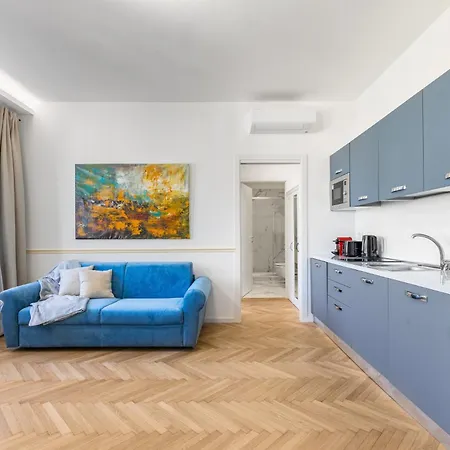 Centrale-duomo 10min - Bluedream - Metro Loreto 4min Apartment