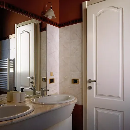 Casa Ferretti - Corso Garibaldi *