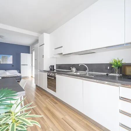 Daire Palazzo Candiani - Stylish Steps From Polimi Bovisa Campus By Rentopolis *