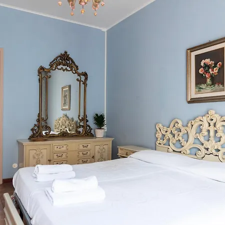 Casa Venezian アパート ミラノ