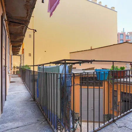 The Rent - Cozy One-bedroom In The Paolo Sarpi Area *