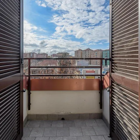 公寓 Novara, 6 - Attic With Style