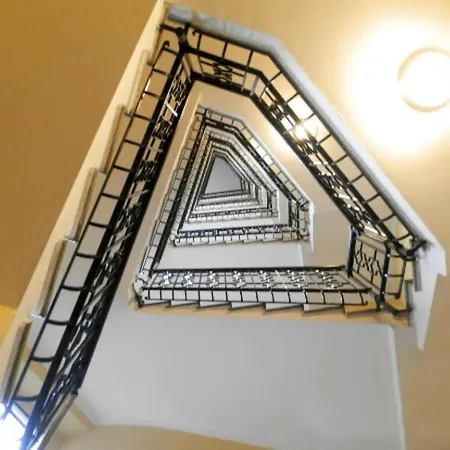 Appartement Spacious, Bright Flat With 2 1 Double Bedrooms