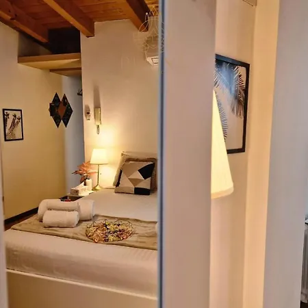 Mch P Romana 4 Stops From Duomo Quiet With Private Small Balcony