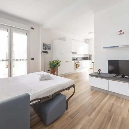 Daire Palazzo Candiani - Stylish Steps From Polimi Bovisa Campus By Rentopolis *