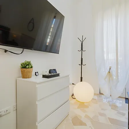 Inmilanis Porta Venezia - Con 3 A 10 Min Dal Duomo Apartamento Milão