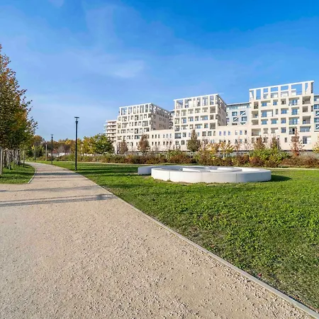 Апартаменты Elegant And Modern In *