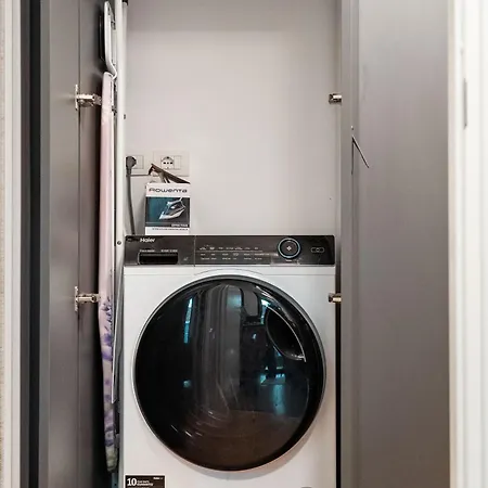 Crespi Terrace, Private Parking, A Few Steps From The Metro Apartmán