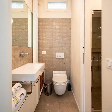 公寓 Luca Darsena Viale Papiniano