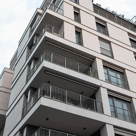 Апартаменты Crespi Terrace, Private Parking, A Few Steps From The Metro Милан