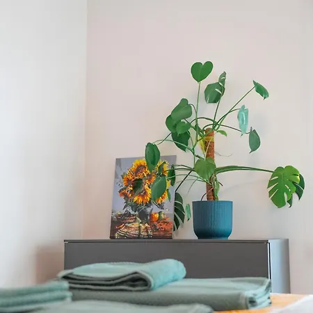 Crespi Terrace, Private Parking, A Few Steps From The Metro