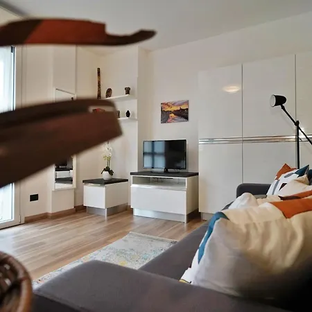 Rentopolis At Via Candiani Polimi Bovisa Campus Milão