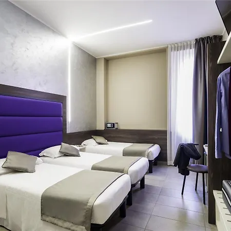 Hotel Ibis Styles Centro 3*