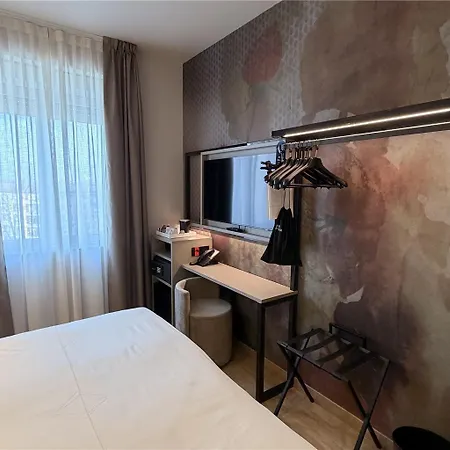 Astoria Sure Collection By Western 3* מילאנו