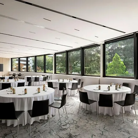 Sheraton San Siro Отель 4*