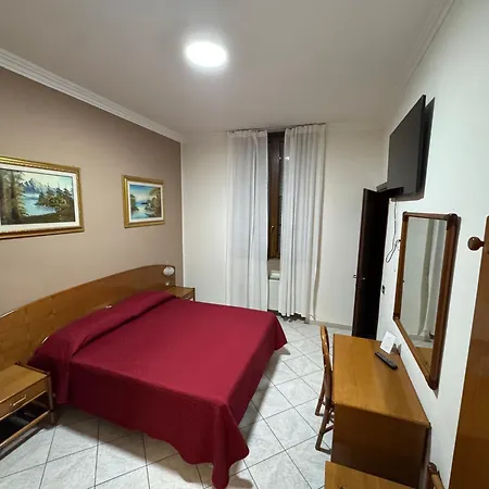 Szálloda La Caravella 2*