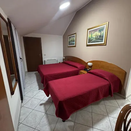 Szálloda La Caravella 2*