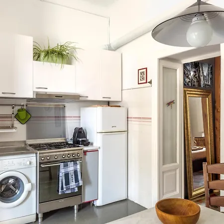 Daire Typical Milanese Flat