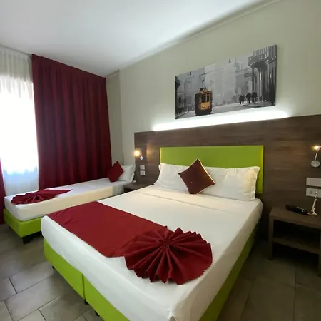 Stradivari Hotel 3*