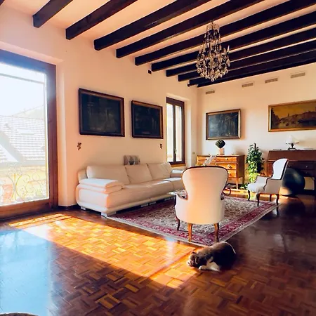 Double Charme Station * Milánó