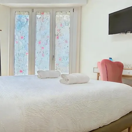 La Maison De San Siro Bed & Breakfast 4*