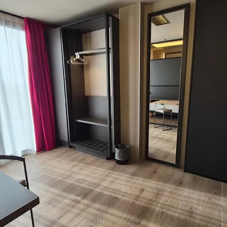 Kira Hotel Milán