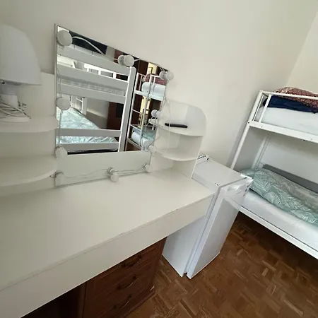 Gigli, Con Cucina In Comune E Terrazza Pensionat