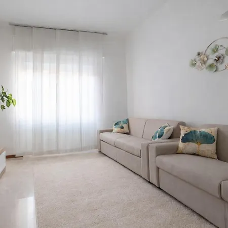 San Siro Big House Wifi Netflix Free Parking *